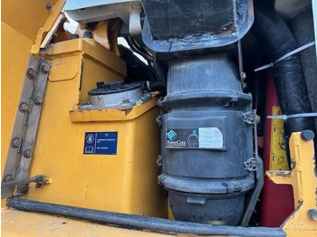 Leasing de Liebherr LR 636, Laderaupe, 4+1 Schaufel, Klima, Kamera Liebherr LR 636, Laderaupe, 4+1 Schaufel, Klima, Kamera: foto 4