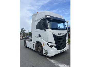 Cabeza tractora IVECO