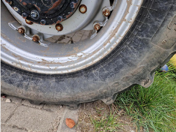 Tractor Case-IH JX 95: foto 4 Tractor Case-IH JX 95: foto 4