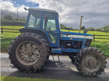 Tractor Ford TW15: foto 3