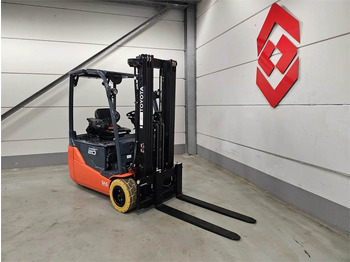 Carretilla elevadora eléctrica Toyota 8FBE20T: foto 3