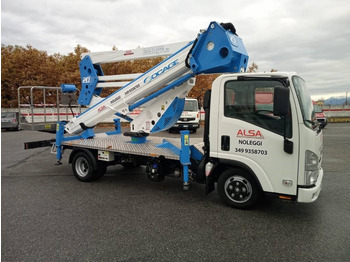 Camión con plataforma elevadora SOCAGE