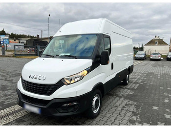 Furgoneta caja cerrada IVECO Daily 35s14