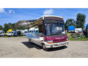 Camión tienda IVECO