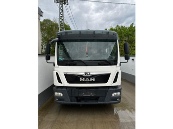 Camión caja cerrada MAN TGL 8.250: foto 2