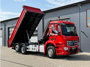 Camión volquete MERCEDES-BENZ Arocs
