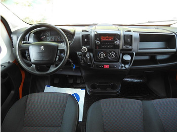 Minibús, Furgoneta de pasajeros Peugeot BOXER FURGON BRYGADÓWKA  7 MIEJSC KLIMATYZACJA  120KM [ M94132 ]: foto 2