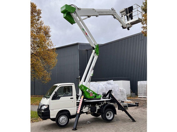 Camión con plataforma elevadora COMET