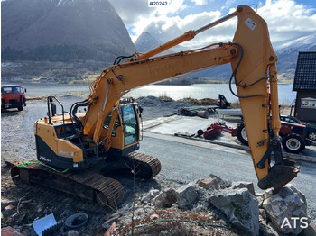 Excavadora HYUNDAI