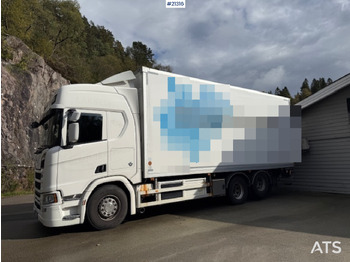 Camión caja cerrada SCANIA R 520