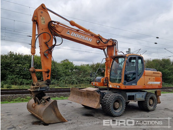 Excavadora de ruedas DOOSAN DX210