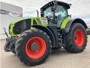 Tractor CLAAS Axion 960