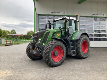 Tractor FENDT 826 Vario