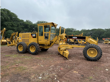 Grader CATERPILLAR 140H
