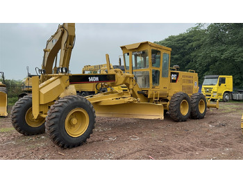 Grader CATERPILLAR 140H: foto 2