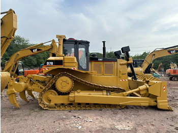 Bulldozer CATERPILLAR D7R: foto 4