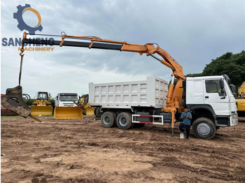 Camión grúa SINOTRUK Howo 371 6x4 crane truck: foto 5