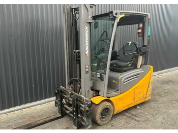 Carretilla elevadora eléctrica JUNGHEINRICH EFG