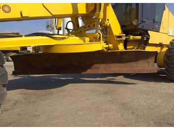 Grader YTO PY 165CA: foto 1