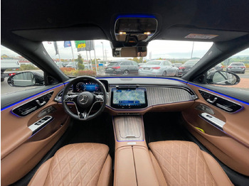 Coche familiar MERCEDES-BENZ