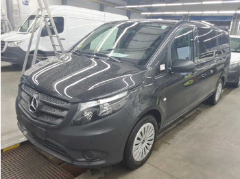 Coche MERCEDES-BENZ