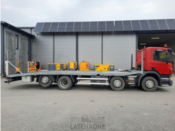 Camión portavehículos Scania P380 8x2 koneenkuljetusauto: foto 3