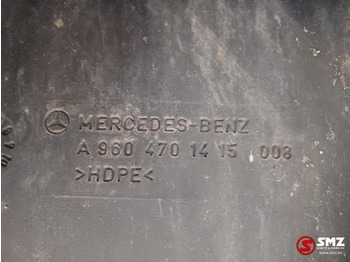 Procesamiento de combustible para Camión Mercedes-Benz Occ AdBlue tank Mercedes: foto 5