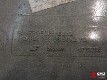 Puerta y piezas para Camión Mercedes-Benz Occ deurverlenging rechts Mercedes Actros: foto 2