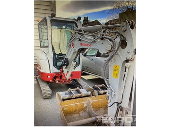 Miniexcavadora TAKEUCHI