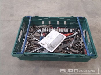Equipo de taller Crate of Misc Tool, Spanner, Screwdrivers etc: foto 4