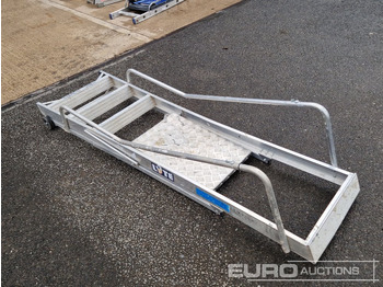 Equipo de construcción Lyte 4 Tread Aluminium Podium Step Ladder: foto 3