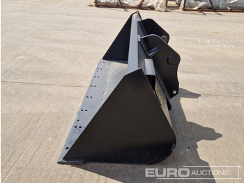 Maquinaria agrícola Unused Strickland 90" Loading Bucket to suit Manitou Telehandler: foto 2