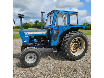 Tractor FORD