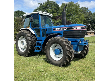 Tractor FORD