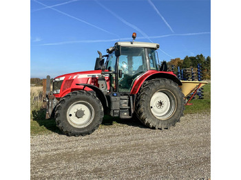 Tractor MASSEY FERGUSON