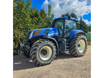 Tractor NEW HOLLAND T8