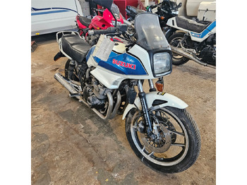 Motocicleta SUZUKI