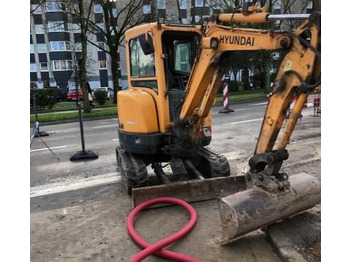 Miniexcavadora HYUNDAI