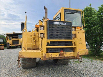 Mototraílla CATERPILLAR