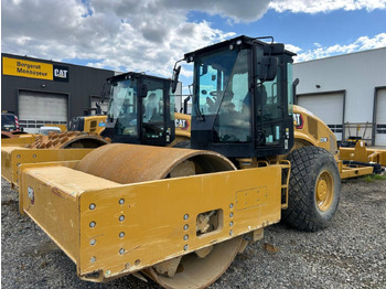 Compactador CATERPILLAR