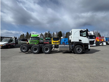 Leasing de Iveco X-Way AT350X54 8x4 UUTTA MALLIA  Iveco X-Way AT350X54 8x4 UUTTA MALLIA: foto 3