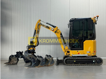 Miniexcavadora CATERPILLAR 302