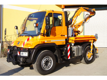 Vehículo municipal MERCEDES-BENZ Unimog U 400/Hydrostat/Mähtür +MULAG MHU 800: foto 2