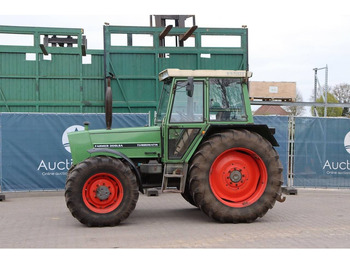 Tractor FENDT Farmer 300