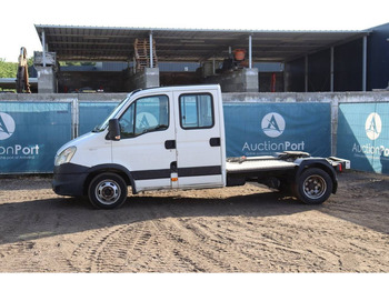 Camión chasis IVECO Daily 35C17
