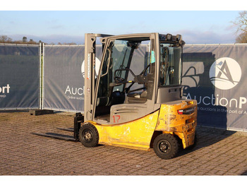 Carretilla elevadora eléctrica Jungheinrich EFG 316: foto 3