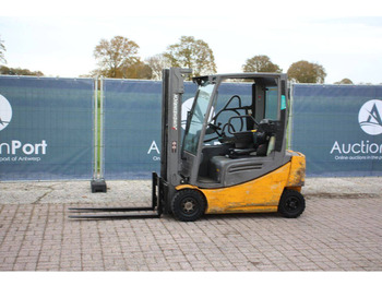 Carretilla elevadora eléctrica JUNGHEINRICH EFG 316