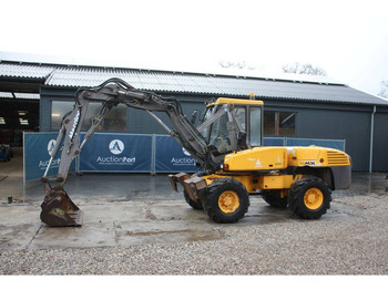 Excavadora de ruedas MECALAC