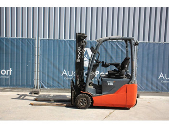 Carretilla elevadora eléctrica Toyota Traigo 16: foto 2