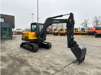 Excavadora de cadenas Volvo EC55D: foto 3
